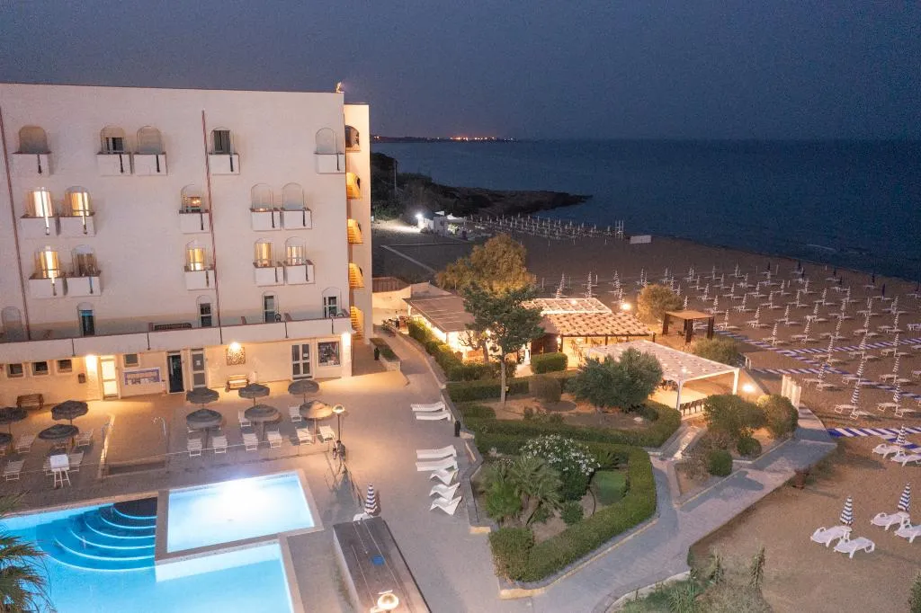 General view, Hotel Club Eloro, Catania