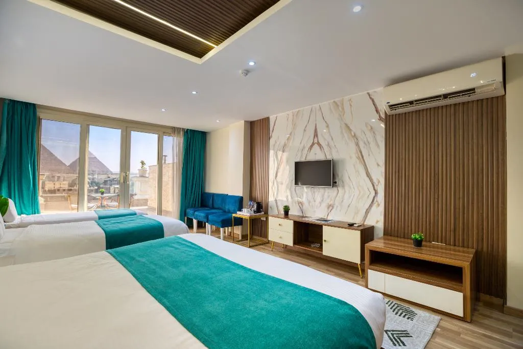 QUADRUPLE DUPLEX Room, Pyramids Yard Hotel, Cairo