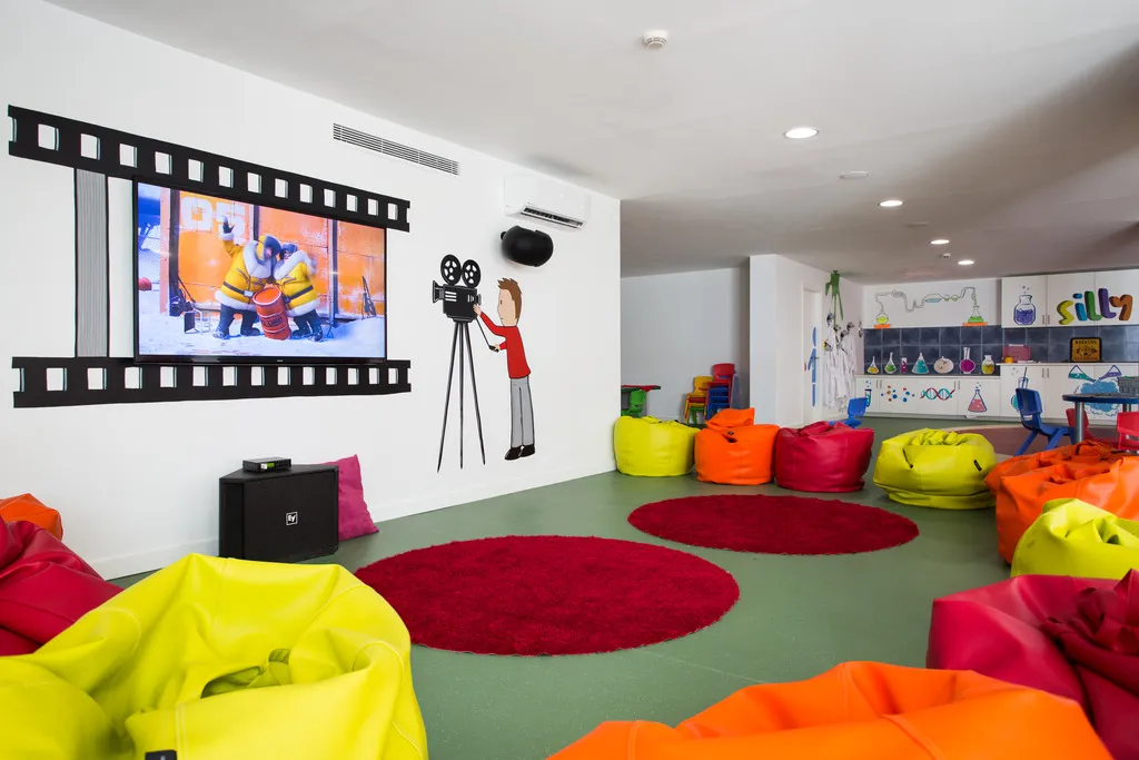 Sports and Entertainment, Insotel Tarida Beach Resort & SPA, Ibiza
