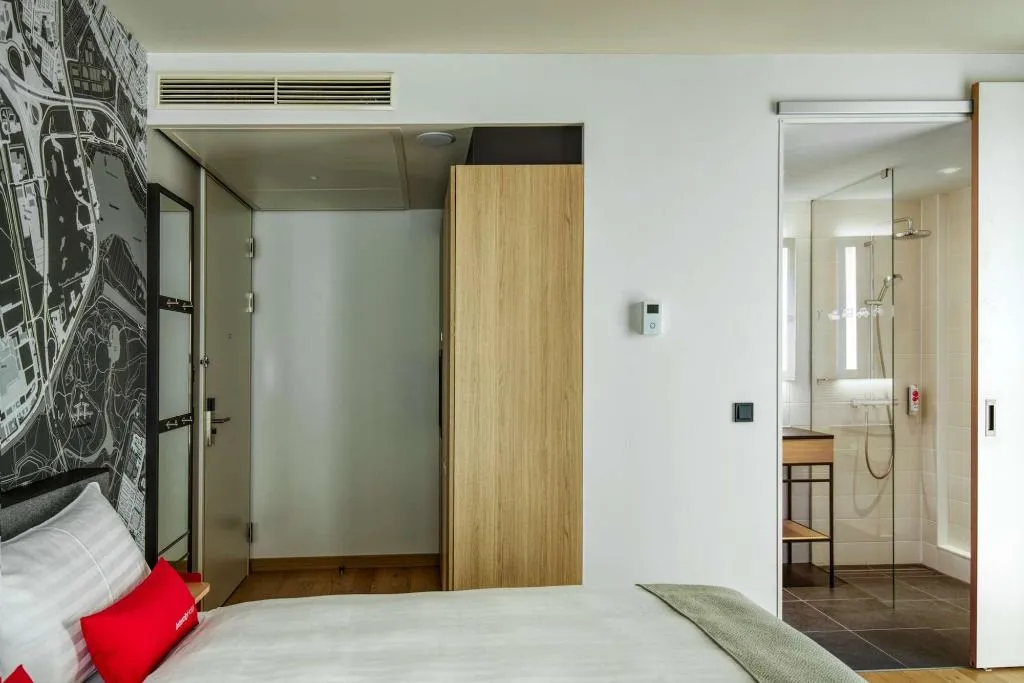 Room, IntercityHotel Amsterdam Airport, Amsterdam