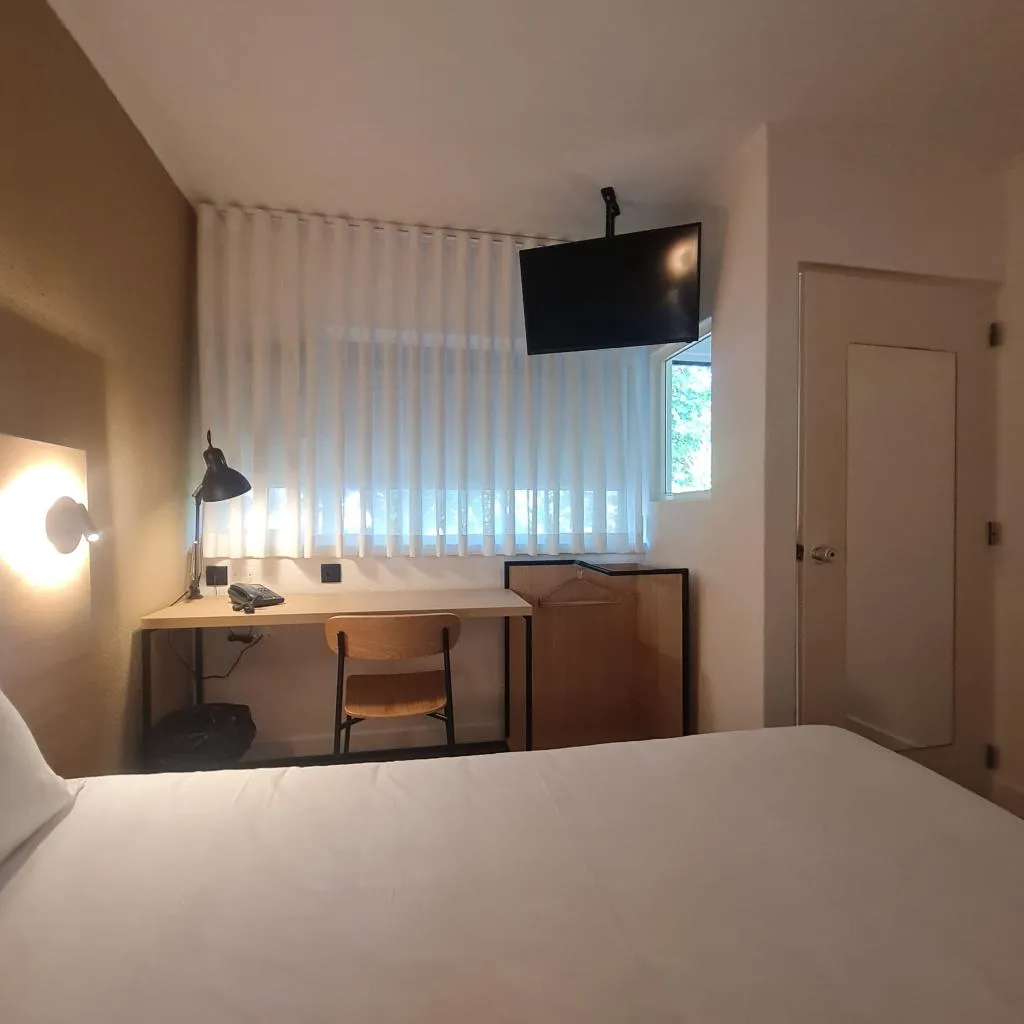 TWIN SUPERIOR Room, Campanile Setubal, Lisbon