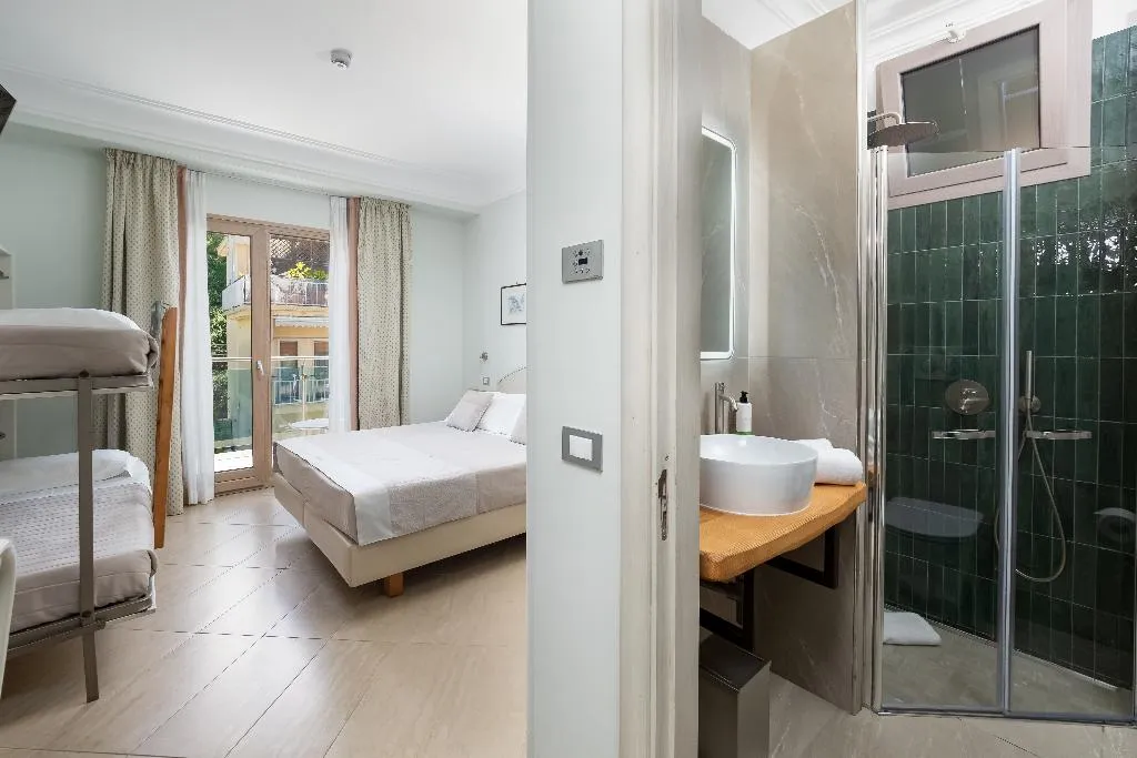 QUADRUPLE STANDARD Room, Comfort Hotel Gardenia Sorrento Coast, Naples