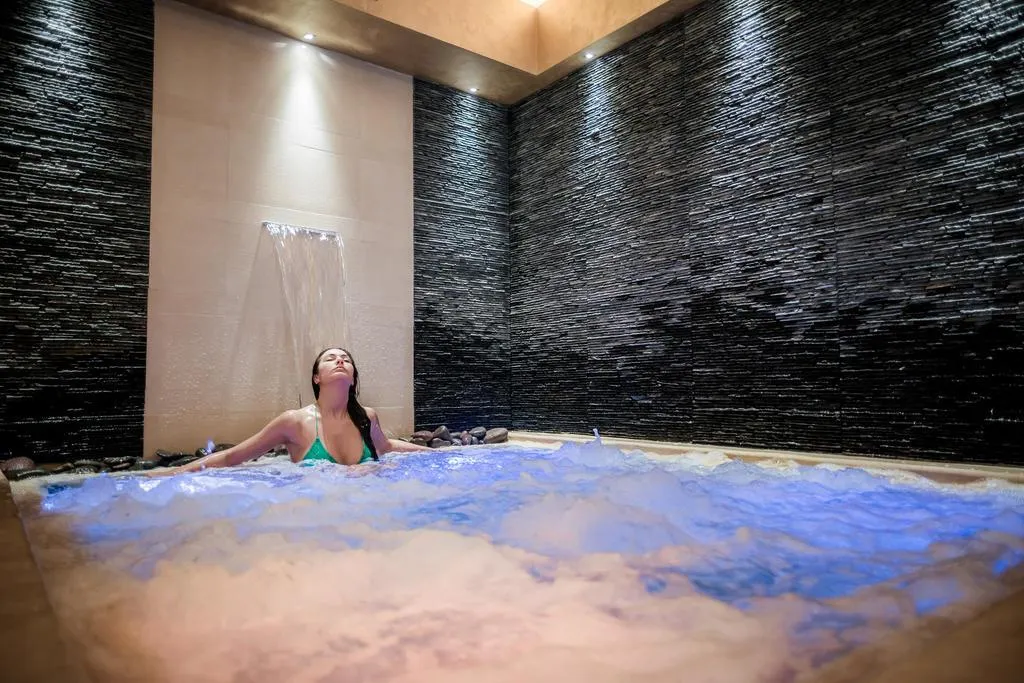 Sports and Entertainment, Janus Hotel, Alghero