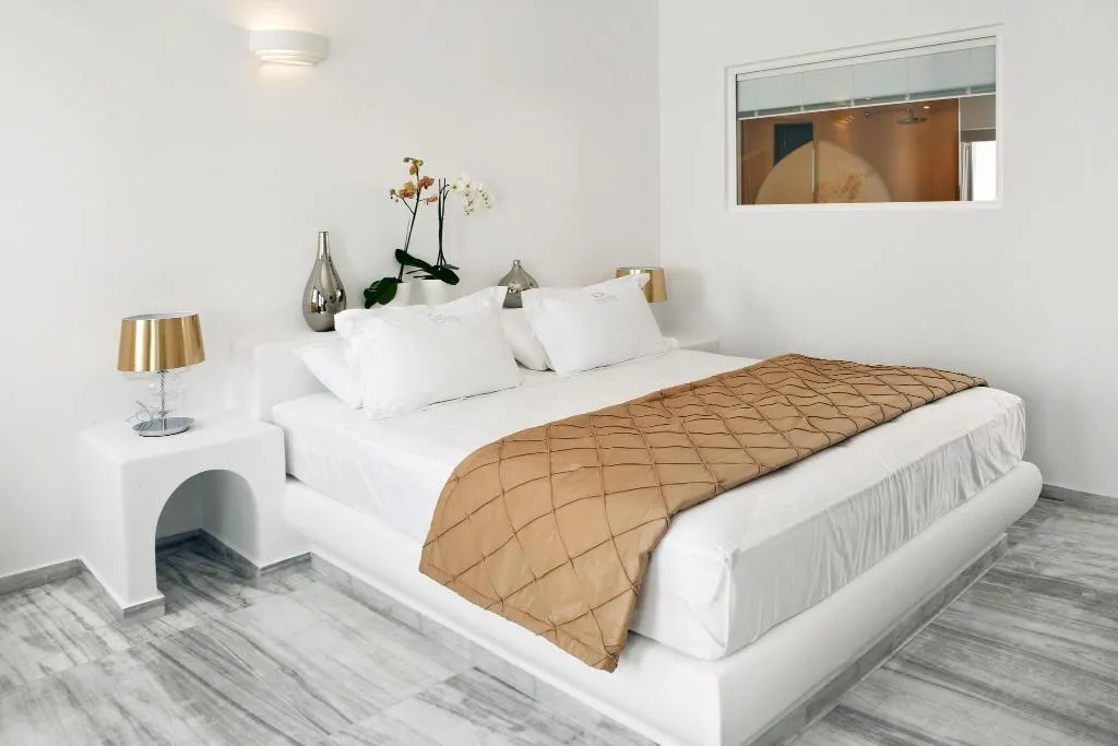SUITE POOL VIEW KING BED Room, Anteliz Hotel And Suites, Santorini