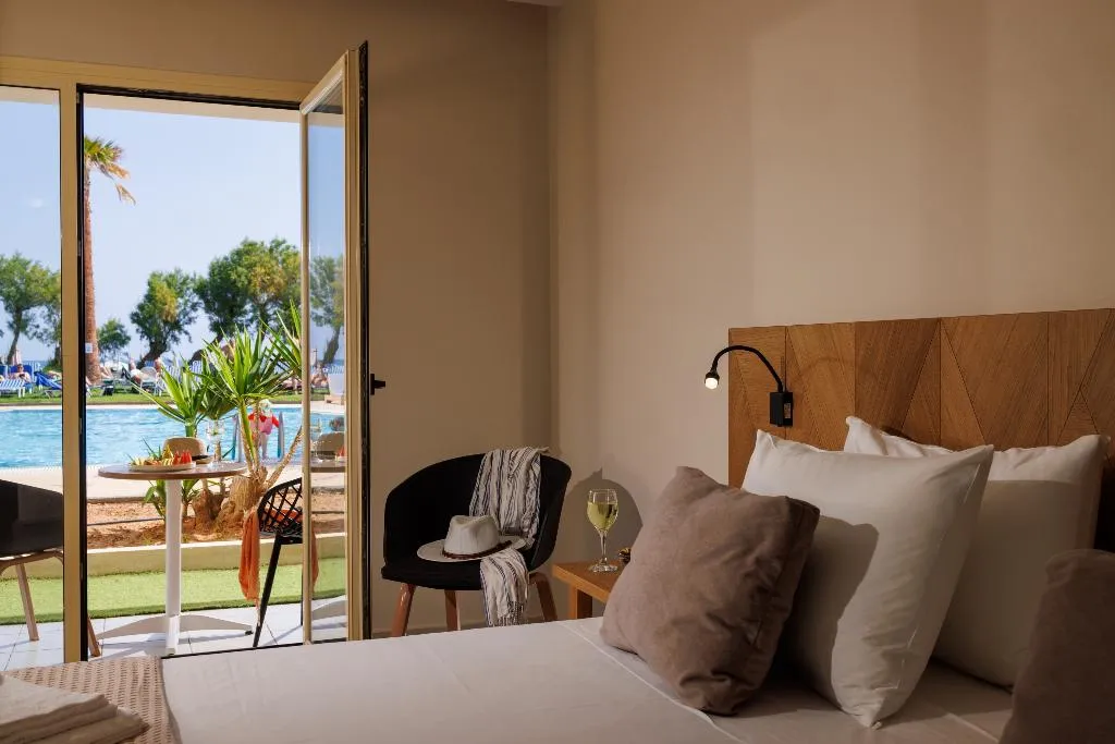 DOUBLE SUPERIOR SEA VIEW Room, Malia Bay Beach Hotel & Bungalows, Crete