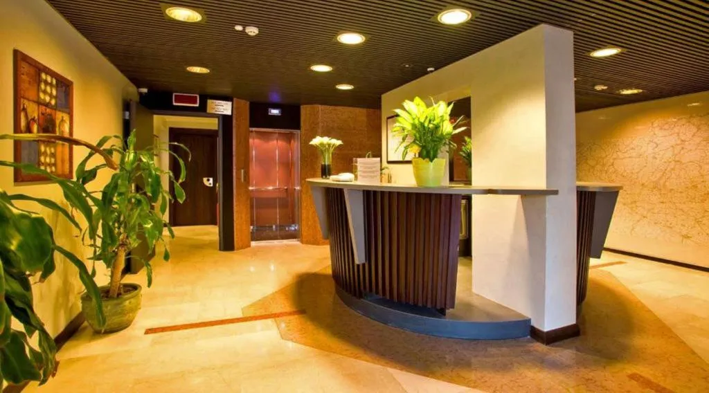 Lobby, Smeraldo apartments, Milan