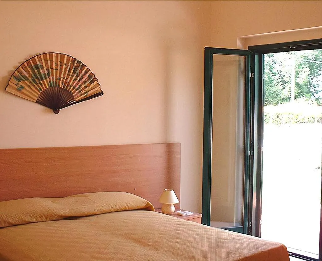 Room, Artemide, Catania