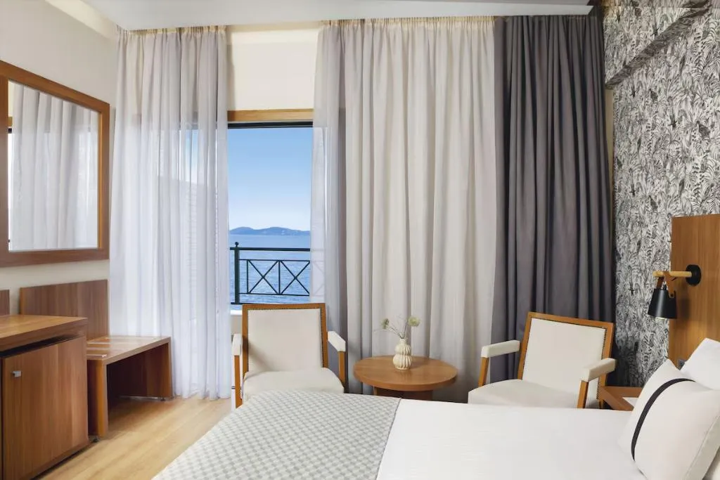 Room PREMIUM Room, Ramada Attica Riviera, Athens
