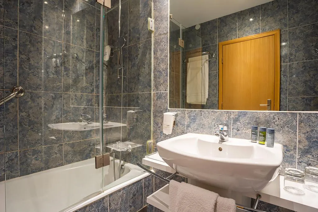 TRIPLE STANDARD Room, HF Tuela Porto, Porto