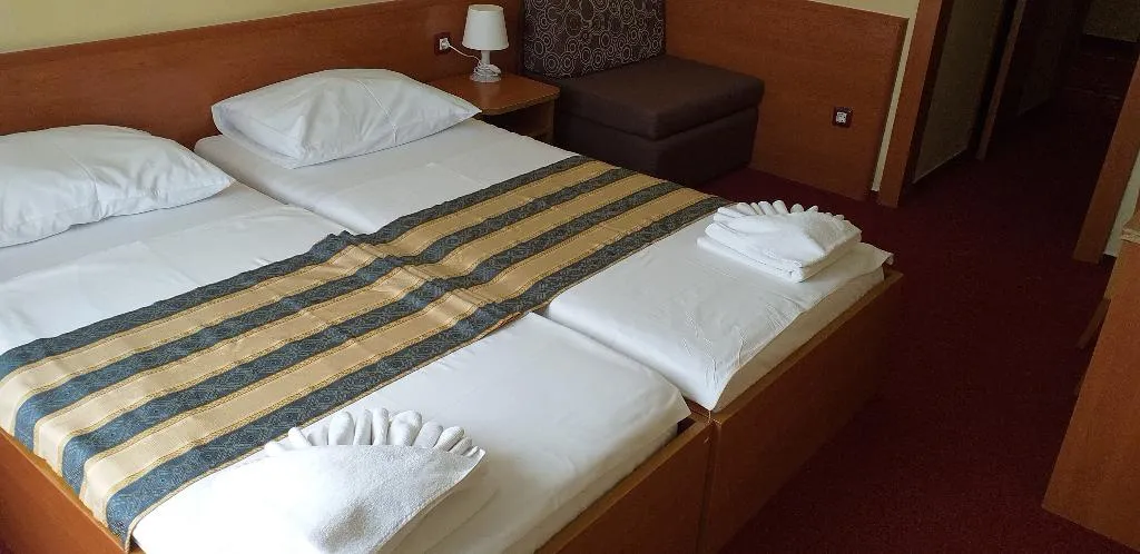 DOUBLE WITH BALCONY Room, Hotel Pula, Istria