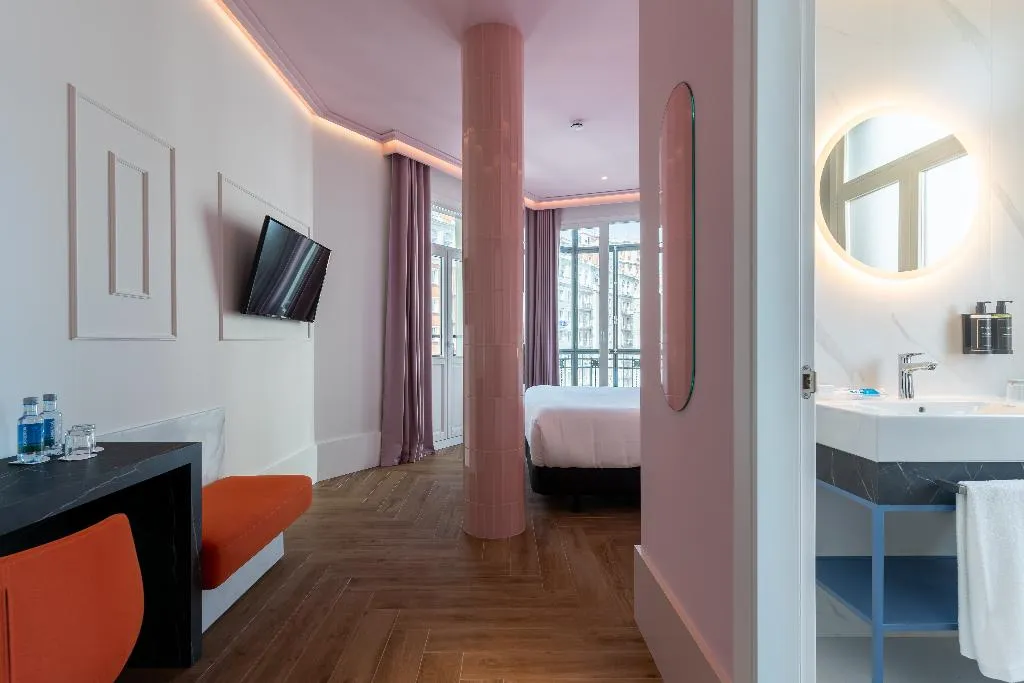 DOUBLE STANDARD Room, Ikonik Gran Vía, Madrid