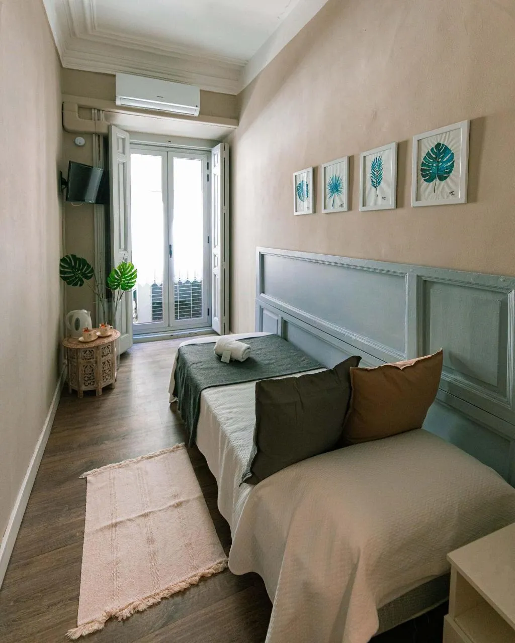 Room, El Hostall, Madrid