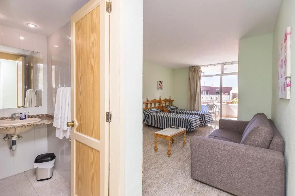 STUDIO ECONOMY Room, Hotel LIVVO Veril Playa, Gran Canaria