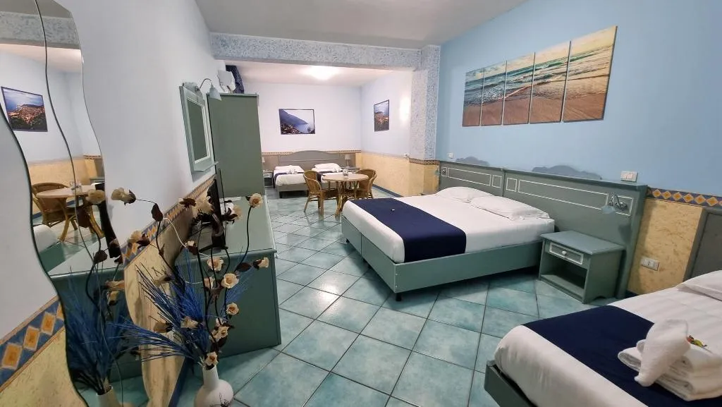QUADRUPLE STANDARD Room, Hotel Polo Nautico, Naples