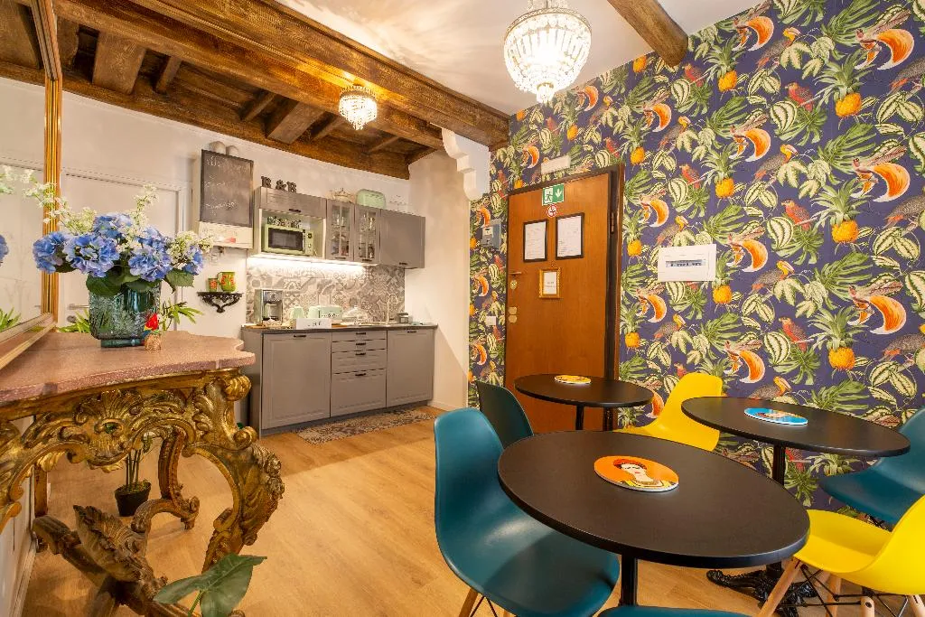 DOUBLE ECONOMY Room, Guest House Ventisei Scalini A Trastevere, Rome