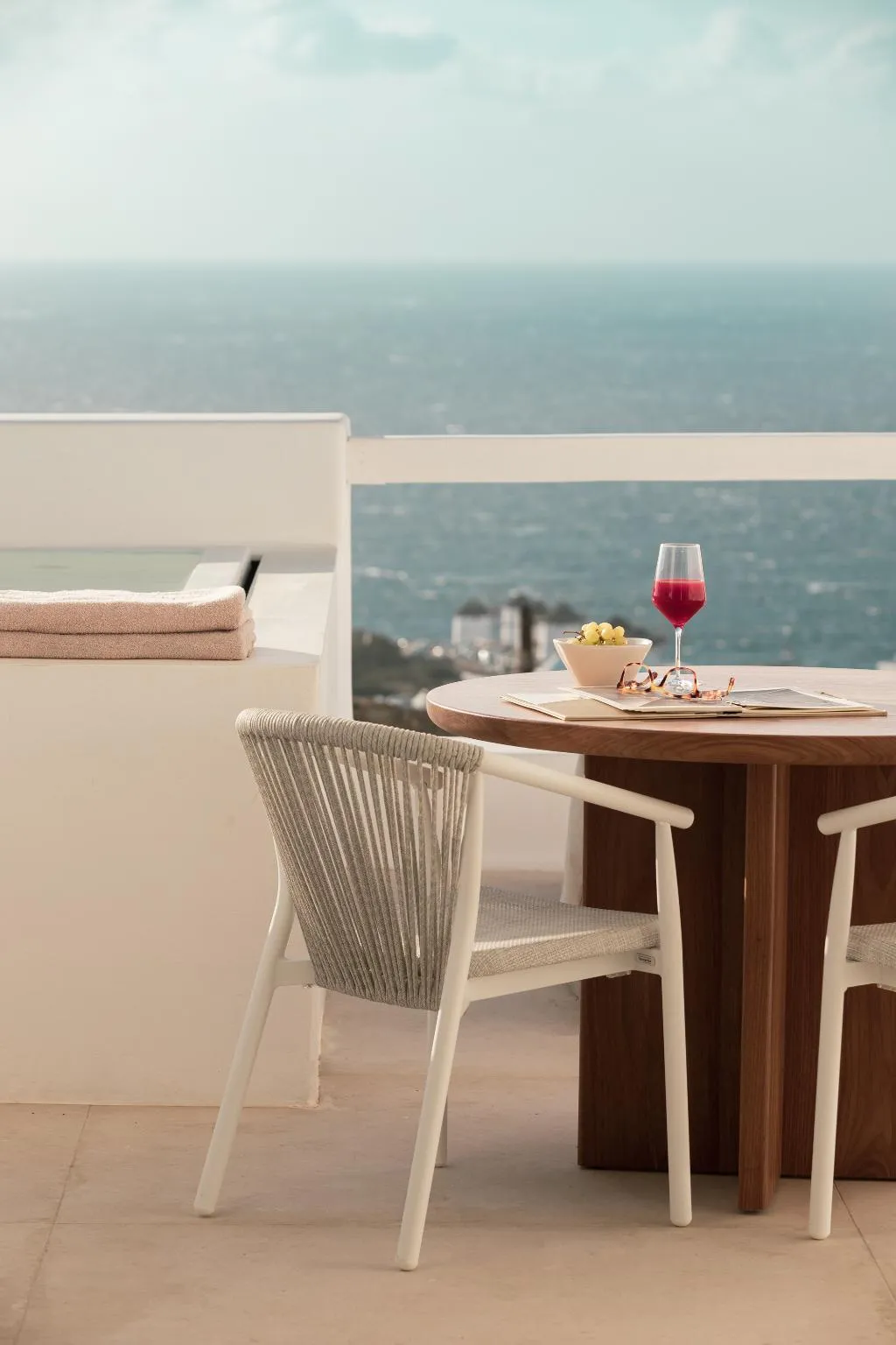 SUITE WITH JACUZZI Room, Lovia Mykonos, Mykonos
