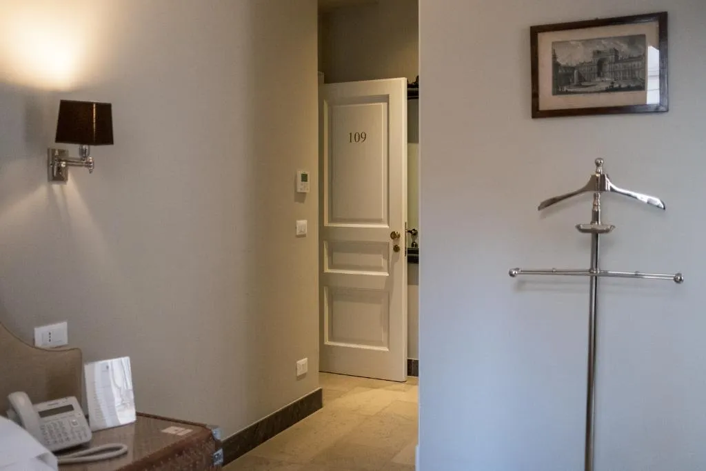 DOUBLE ONE BEDROOM ONE BATHROOM Room, La Dépendance Hotel, Catania