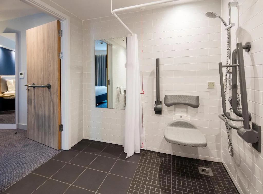 DOUBLE Accessible Room, Holiday Inn Express Dublin City Centre, Dublin