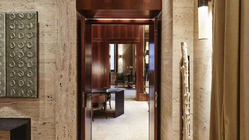 SUITE STANDARD Room, Park Hyatt Milan, Milan