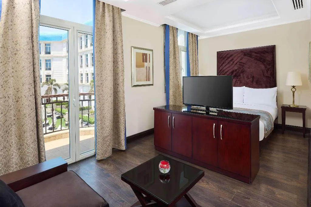 Room, Kempinski Palace Cairo, Cairo