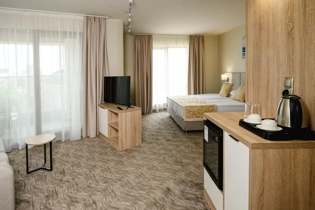 STUDIO ONE BEDROOM ONE BATHROOM Room, Laguna Park Sunrise, Bourgas
