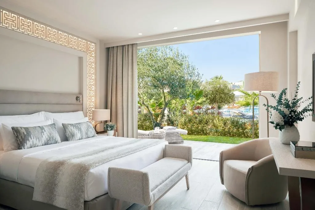 SUITE GARDEN VIEW Room, Porto Sani, Halkidiki