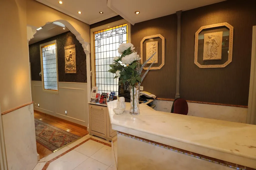 Lobby, Hostal Hispano-Argentino Gran Via, Madrid
