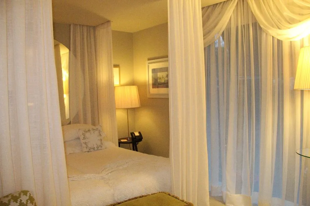 SINGLE PRESTIGE Room, Carmo's Boutique Hotel, Porto