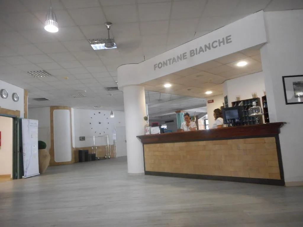 Lobby, Nicolaus Club Fontane Bianche, Catania