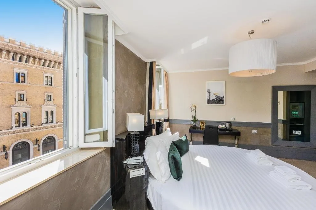 TRIPLE DELUXE WITH VIEWS Room, Hotel Castellino Roma, Rome