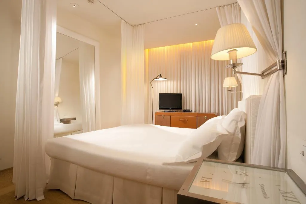 DOUBLE SINGLE USE SUPERIOR Room, Continentale, Florence