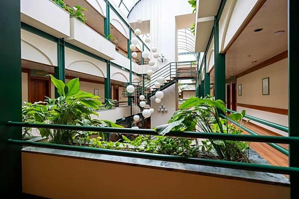 General view, Universal, Porto