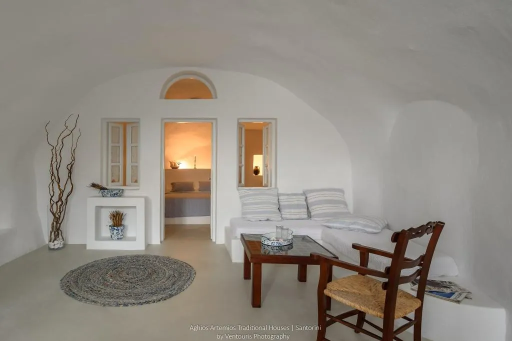 Room, Aghios Artemios Traditional Houses, Santorini