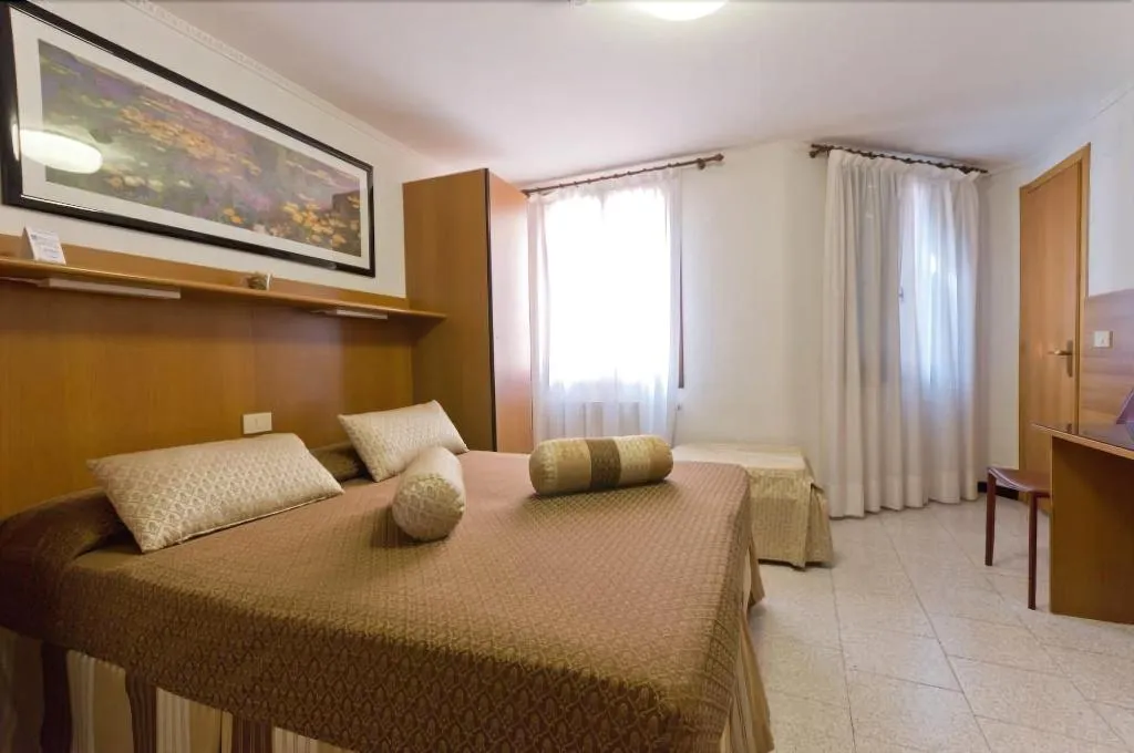 Room, Albergo Marin, Venice