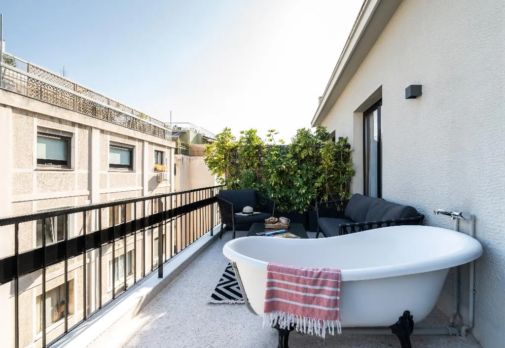SUITE SUPERIOR Room, PAME House, Athens
