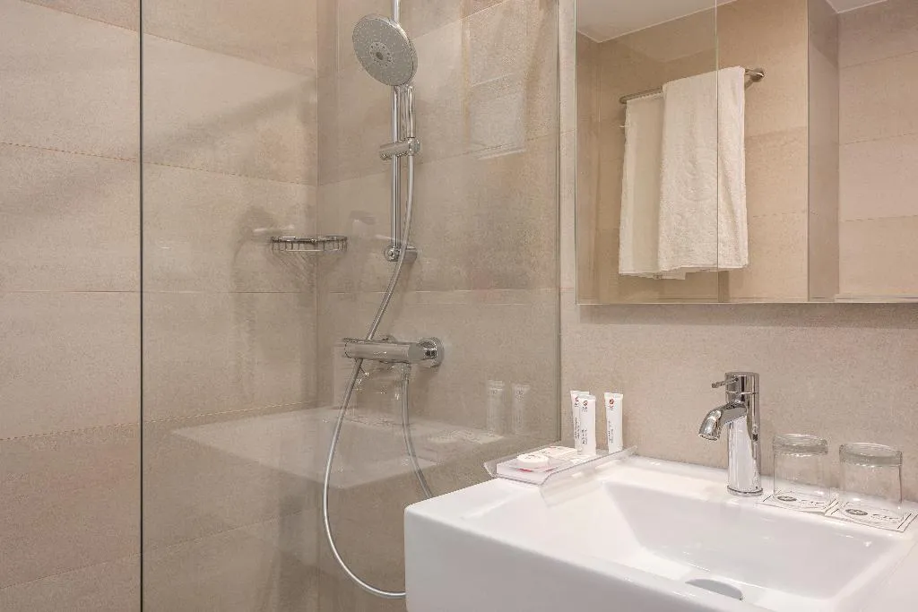 DOUBLE SINGLE USE STANDARD Room, Dorma Saldanha, Lisbon