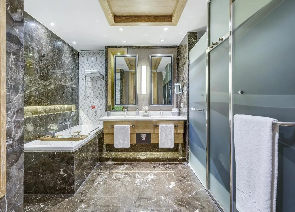 DOUBLE PARTIAL SEA VIEW Room, Regnum Carya, Antalya