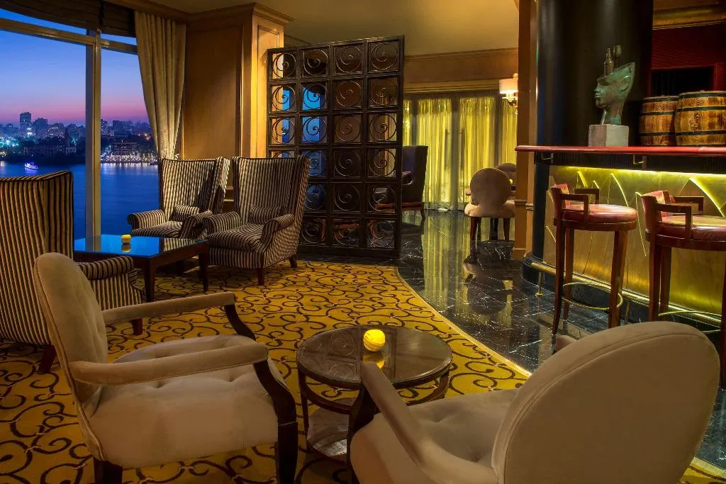 Bar, Kempinski Nile Hotel Garden City Cairo, Cairo