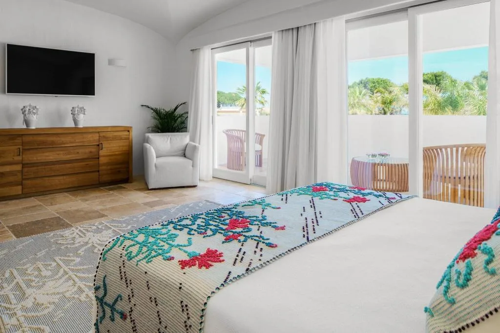 Room, Sant Efis, Cagliari