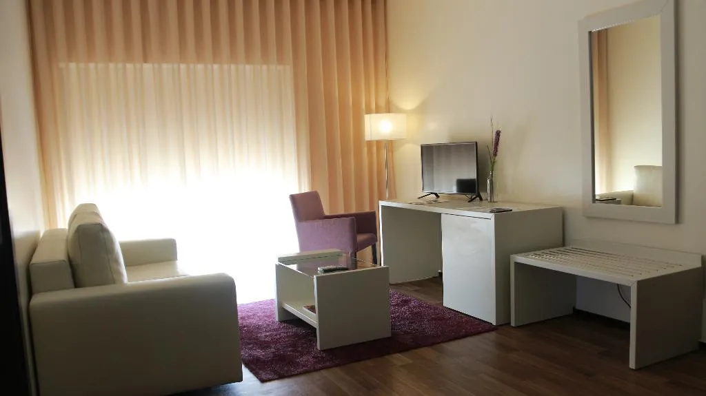 SUITE SEA VIEW Room, Hotel Monte Lírio, Porto