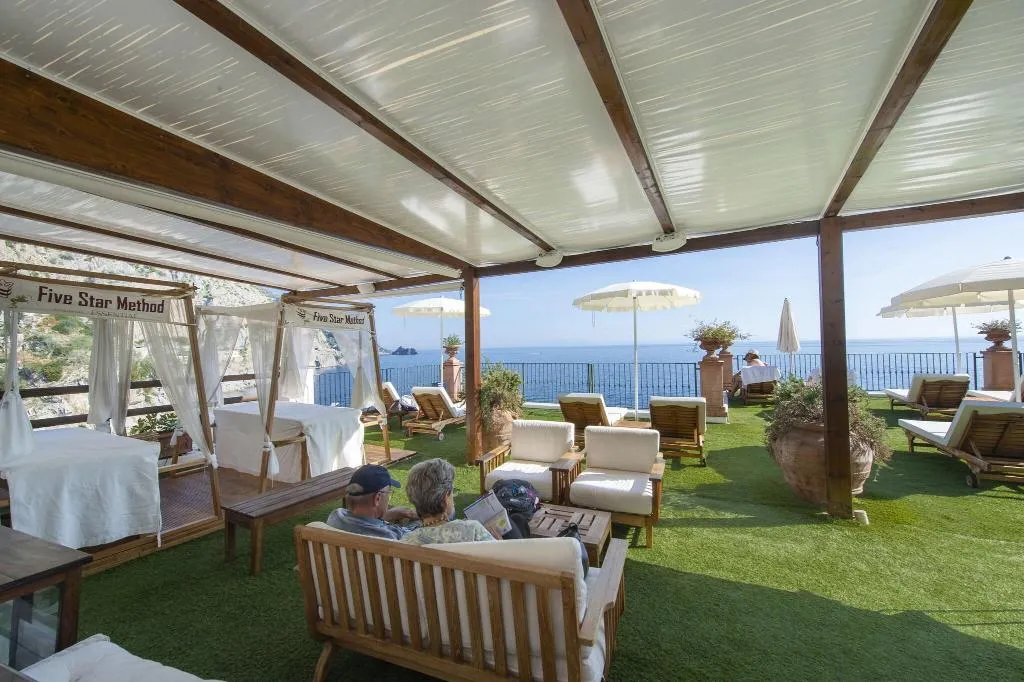 Terrace, Hotel Onda Verde, Naples