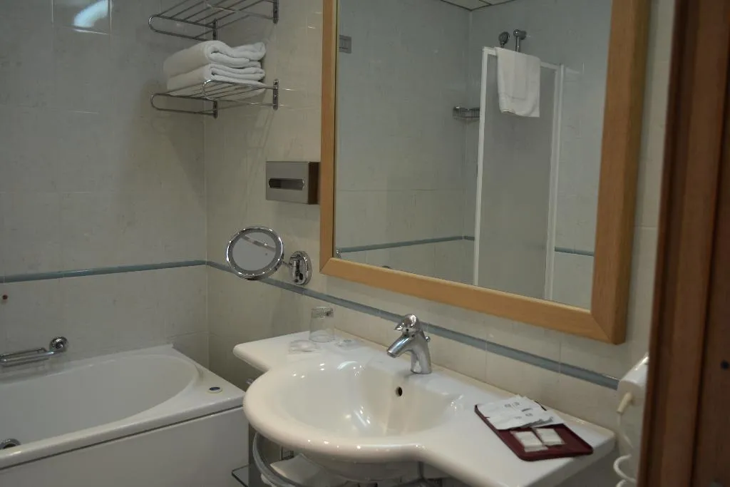 Room, Marina Palace Hotel Spa & Congress Hall, Catania