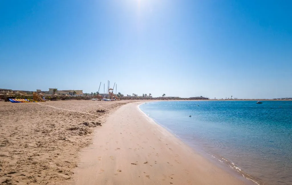 Beach, The Cascades Golf Resort Spa and Thalasso, Red Sea Riviera