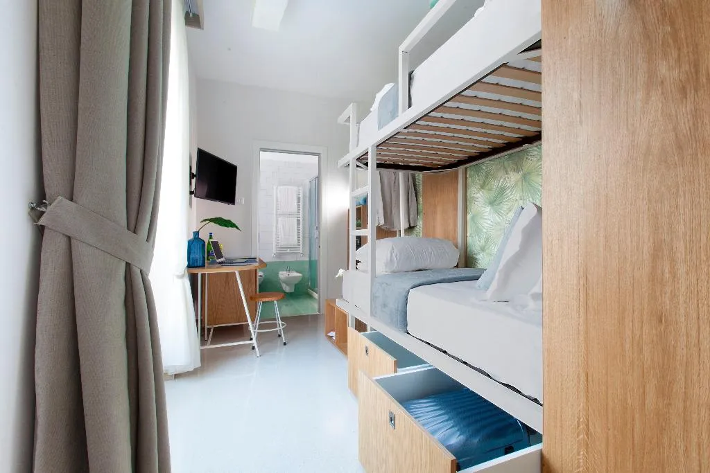 TWIN BUNK BED Room, Unconventional Sorrento Coast, Naples