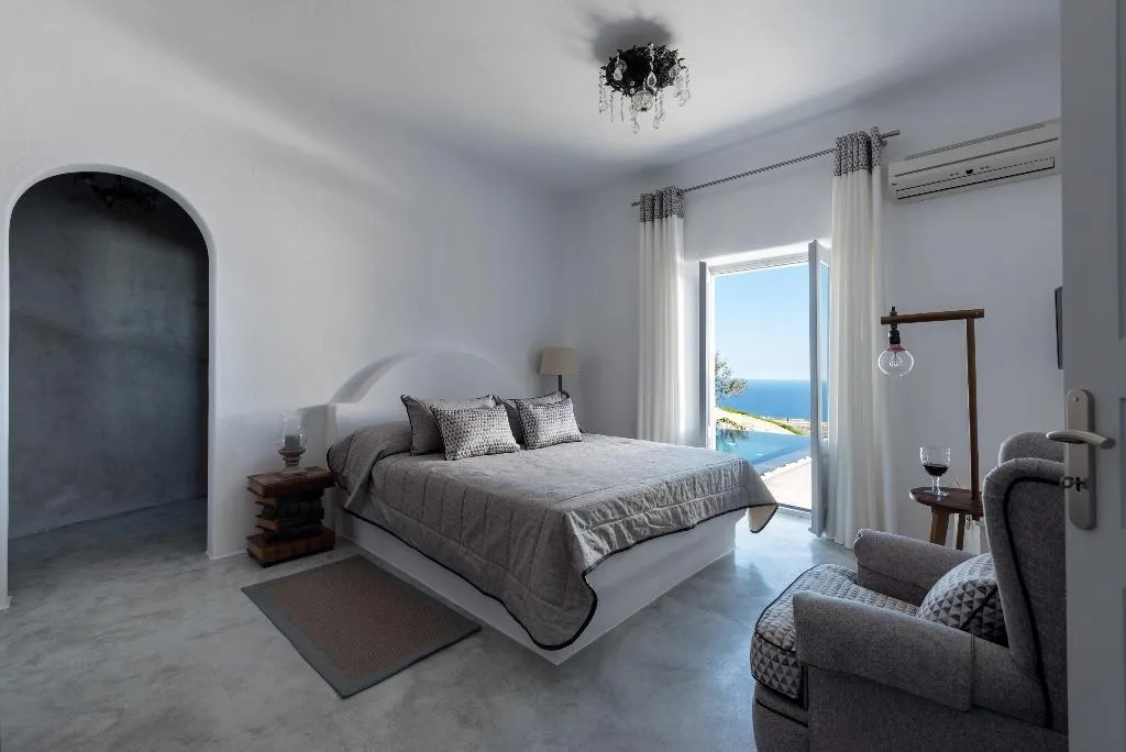 VILLA WITH PRIVATE POOL Room, Senses Luxury Villa, Santorini