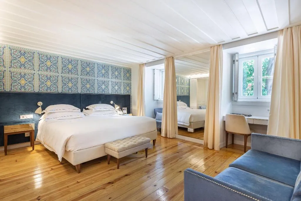 DOUBLE SUPERIOR WITH DOUBLE BED Room, Santiago De Alfama - Boutique Hotel, Lisbon