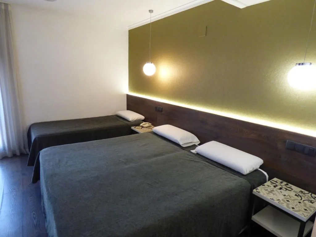 Room, Moderno, Barcelona