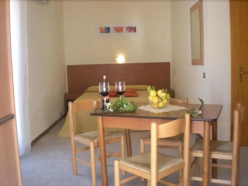 Room, Artemide, Catania