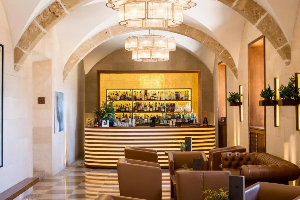 Lobby, Castell Son Claret, Majorca