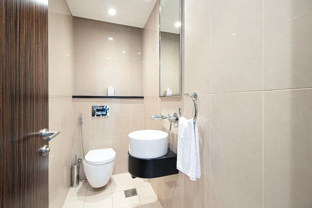 APARTMENT ONE BEDROOM WITH VIEWS Room, Songs Of The Lake By Lagom In Bonnington Tower, Dubai